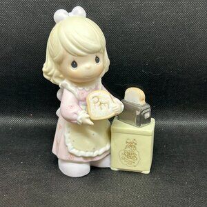 Precious Moments "A Special Toast to Precious Moments" 1997 Charter figu…